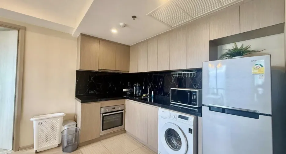 Condo en alquiler de 2 habitaciones en Bang Lamung, Chonburi