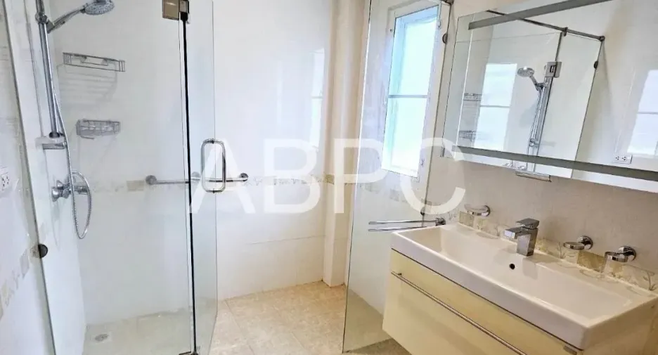 For rent 3 bedrooms house in Bang Lamung, Chonburi