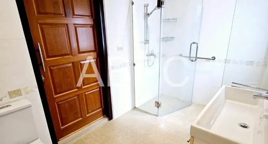 For rent 3 bedrooms house in Bang Lamung, Chonburi
