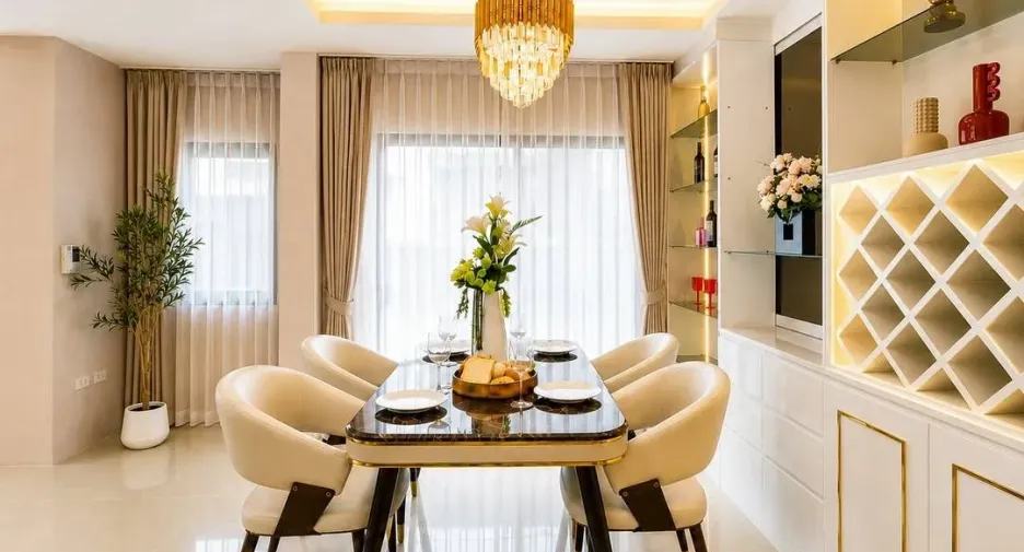 For rent 4 bedrooms house in Bang Lamung, Chonburi