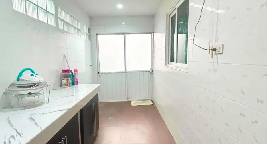 For rent 3 bedrooms house in Bang Lamung, Chonburi