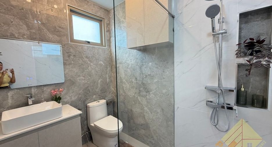 For sale 4 bedrooms house in Bang Lamung, Chonburi