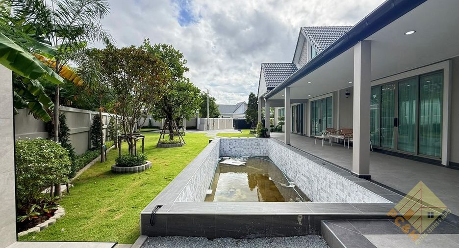 For sale 4 bedrooms house in Bang Lamung, Chonburi