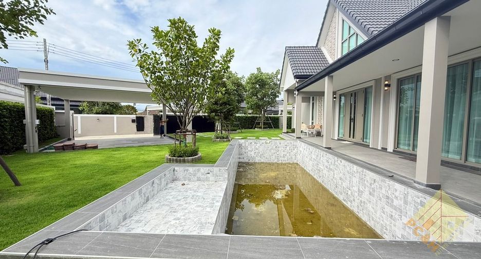 For sale 4 bedrooms house in Bang Lamung, Chonburi