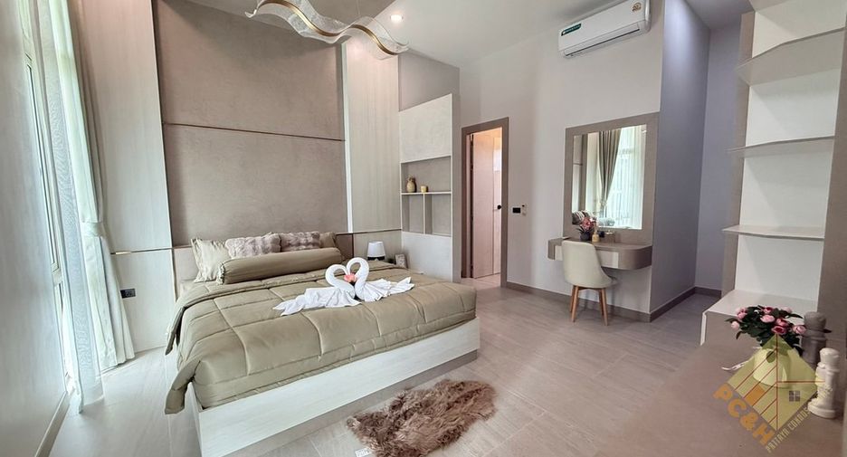 For sale 4 bedrooms house in Bang Lamung, Chonburi