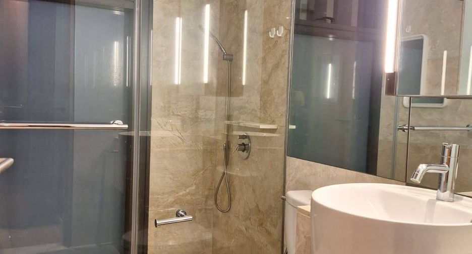 For sale 3 bedrooms condo in Sathon, Bangkok