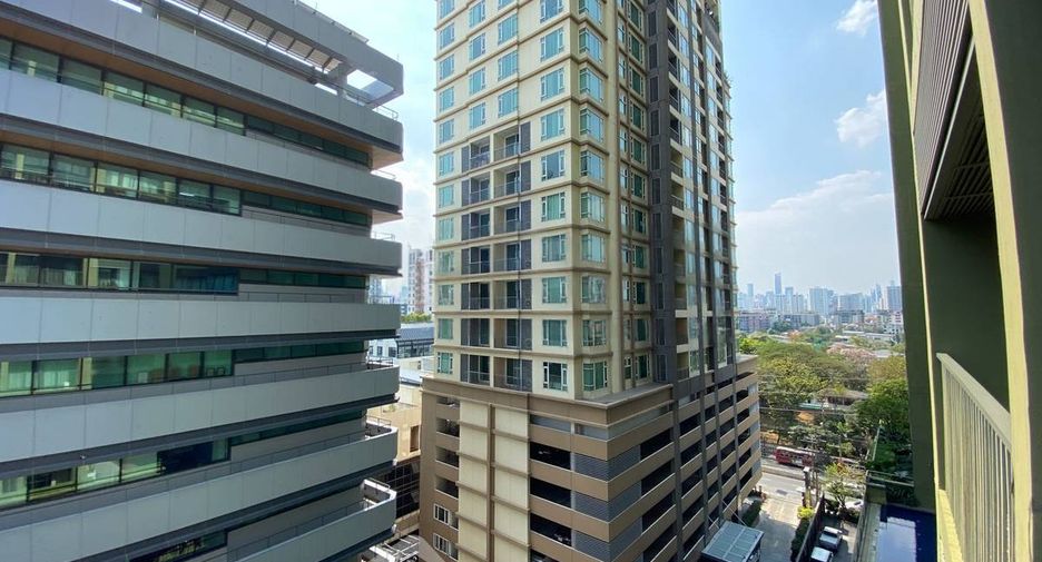 For sale 1 bed condo in Watthana, Bangkok