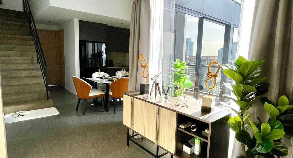For sale 2 bedrooms condo in Sathon, Bangkok