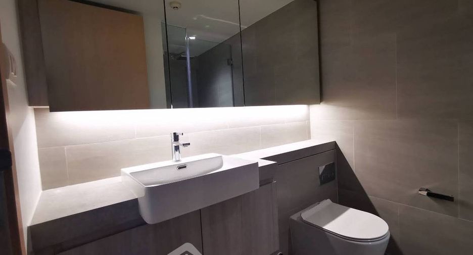 For sale 2 bedrooms condo in Sathon, Bangkok