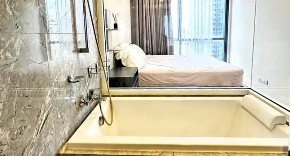 For rent and for sale 2 bedrooms condo in Khlong Toei, Bangkok