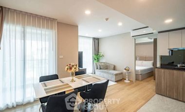 For rent 2 bedrooms condo in Huai Khwang, Bangkok