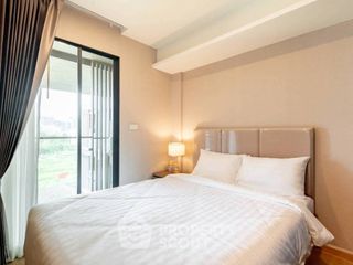 For rent 2 bedrooms condo in Huai Khwang, Bangkok
