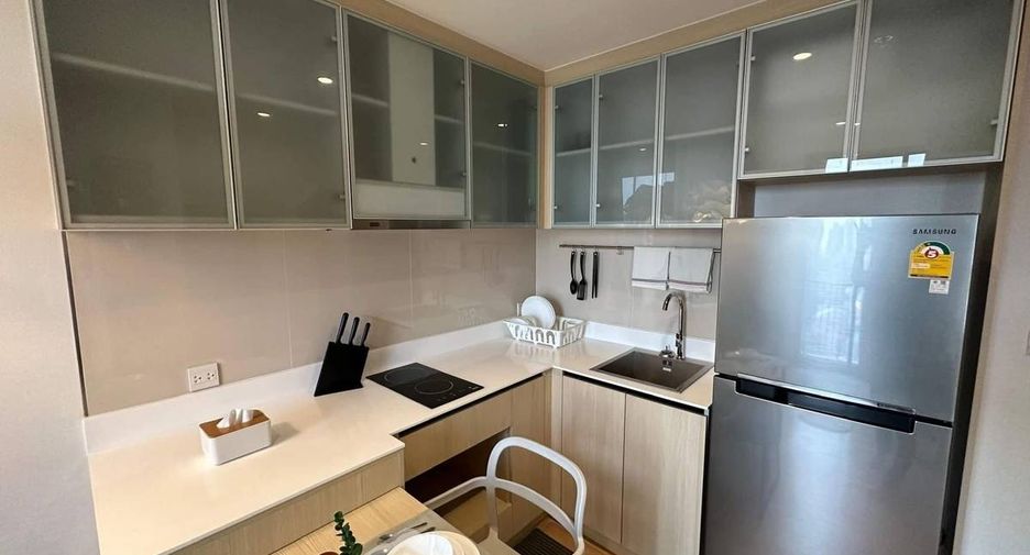 For sale 2 bedrooms condo in Watthana, Bangkok