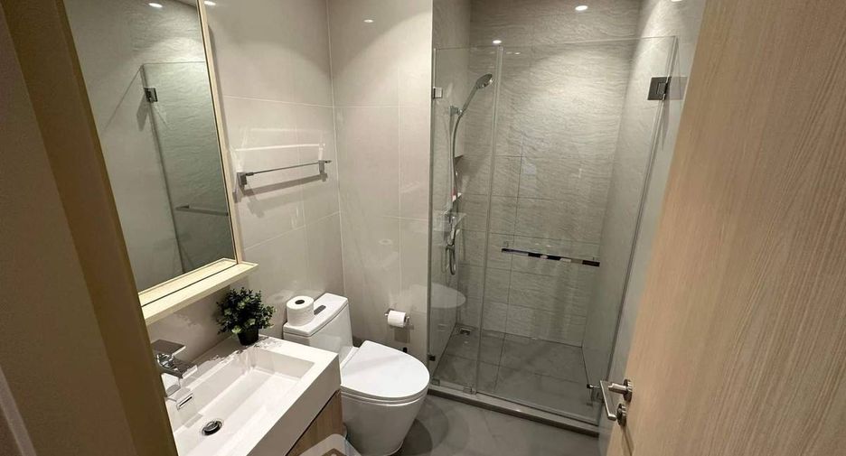 For sale 2 bedrooms condo in Watthana, Bangkok