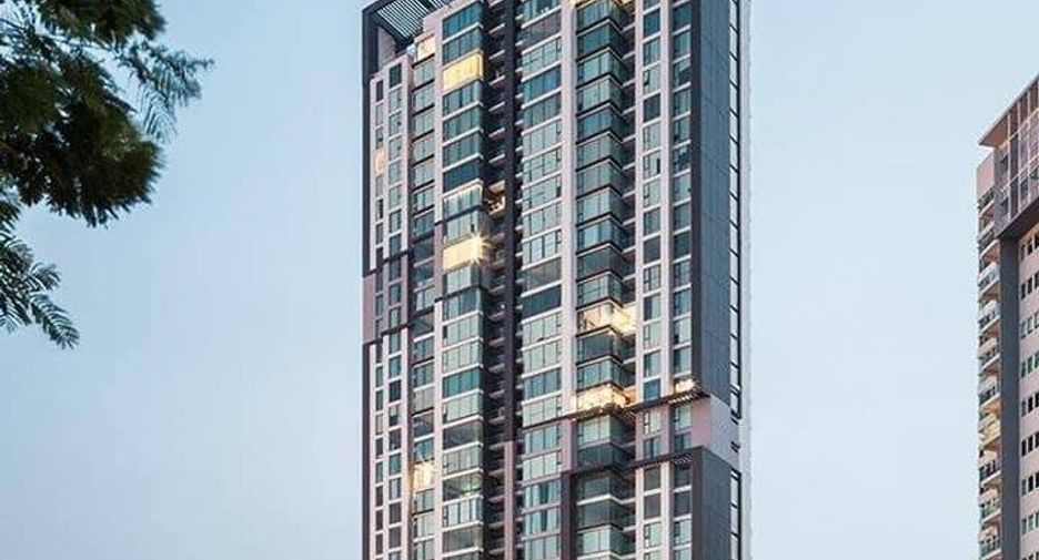 For rent 1 bed condo in Yan Nawa, Bangkok