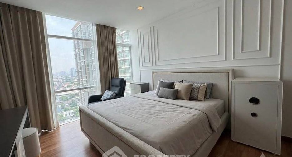 For rent 2 bedrooms condo in Bang Na, Bangkok