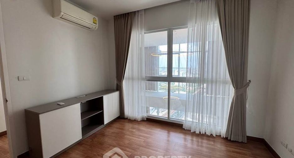 For rent 2 bedrooms condo in Bang Na, Bangkok