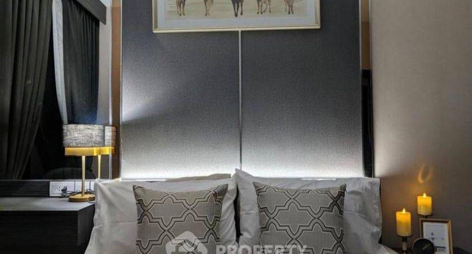 For rent 2 bedrooms condo in Watthana, Bangkok