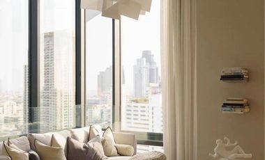 For rent 2 bedrooms condo in Bang Rak, Bangkok