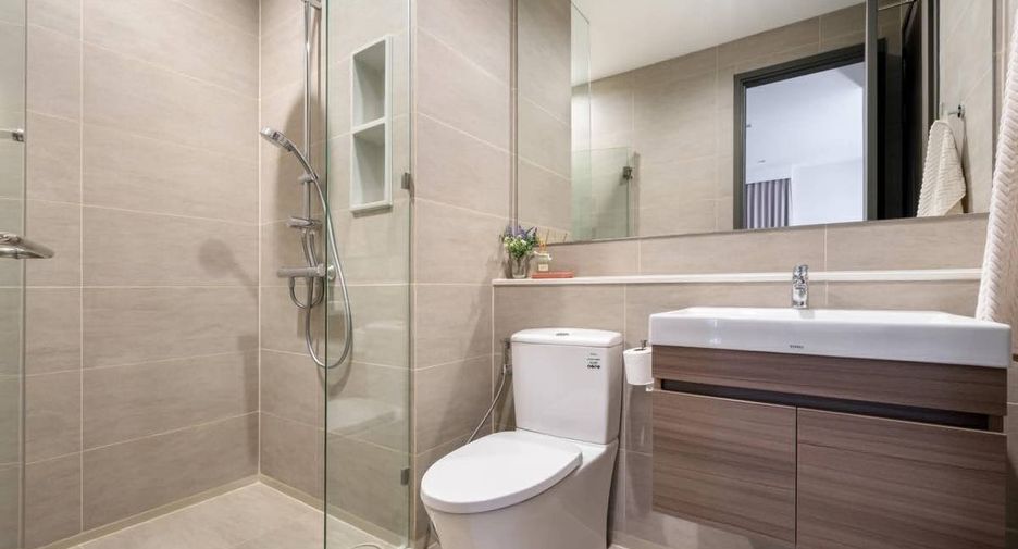 For rent 3 bedrooms condo in Bang Kho Laem, Bangkok
