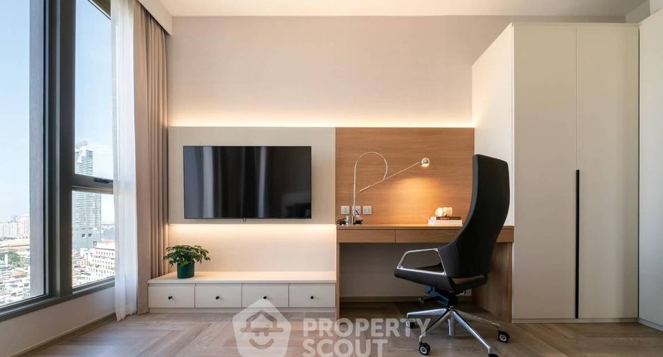 For rent 3 bedrooms condo in Bang Kho Laem, Bangkok