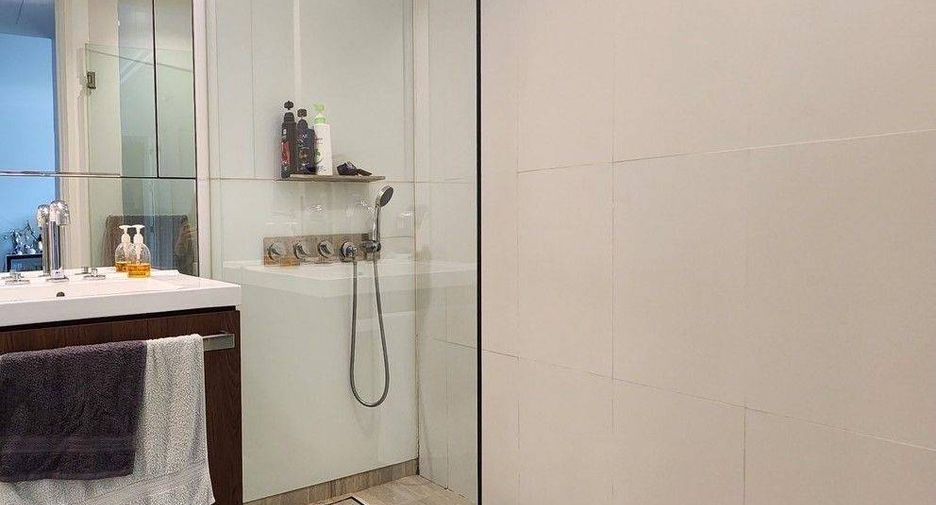 Condo en alquiler de 2 habitaciones en Pathum Wan, Bangkok