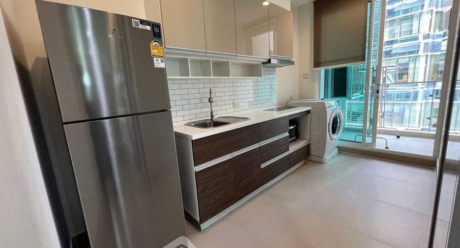 For rent 2 bedrooms condo in Ratchathewi, Bangkok
