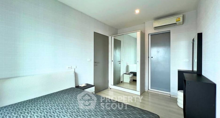 For rent 2 bedrooms condo in Huai Khwang, Bangkok