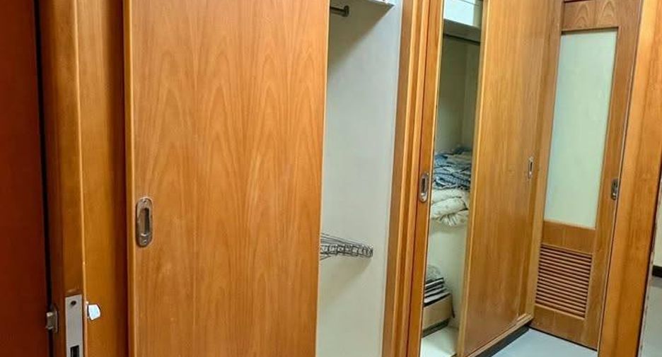 For rent 2 bedrooms condo in Chatuchak, Bangkok