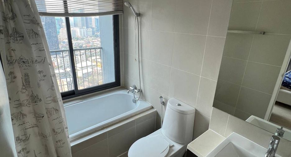 For rent 1 bed condo in Khlong Toei, Bangkok