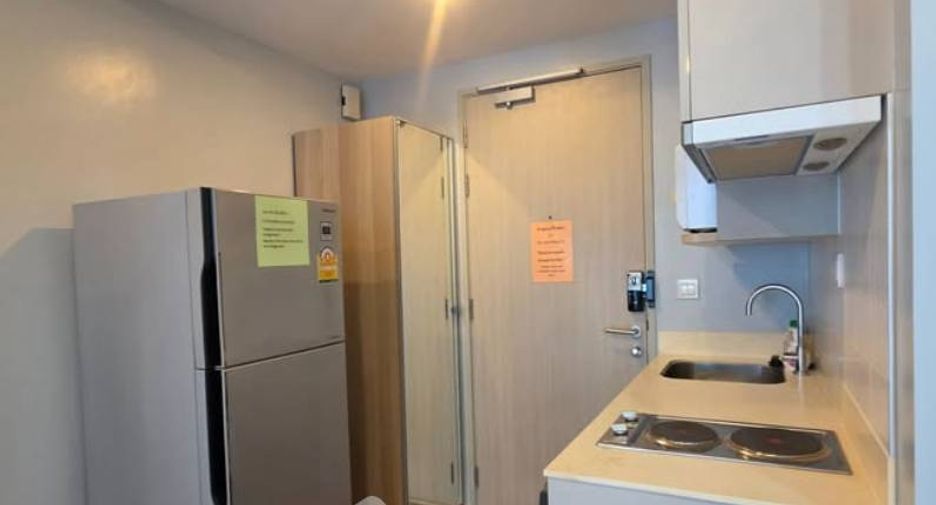 Wohnung zur Miete mit 1 Zimmer in Bang Rak, Bangkok