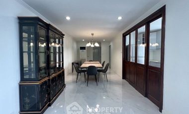 For rent 3 bedrooms condo in Watthana, Bangkok