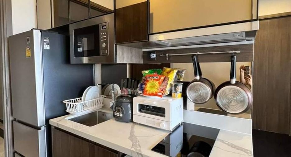 Condo en alquiler de 2 habitaciones en Watthana, Bangkok
