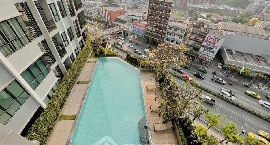 À louer 2 chambres condo à Khlong San, Bangkok