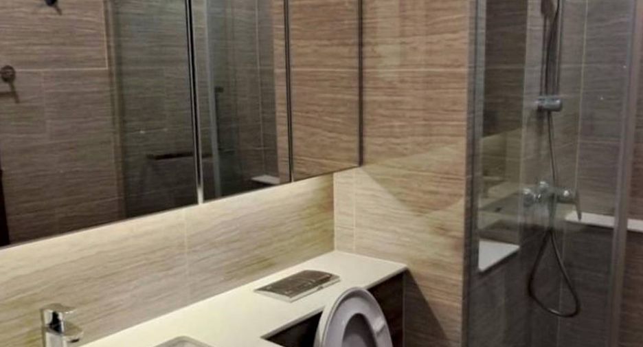 Condo en alquiler de 2 habitaciones en Bang Na, Bangkok