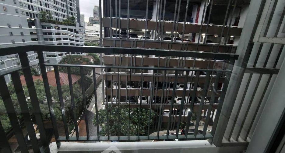 Wohnung zur Miete mit 2 Zimmer in Huai Khwang, Bangkok