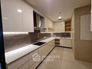 For rent 3 bedrooms condo in Rat Burana, Bangkok