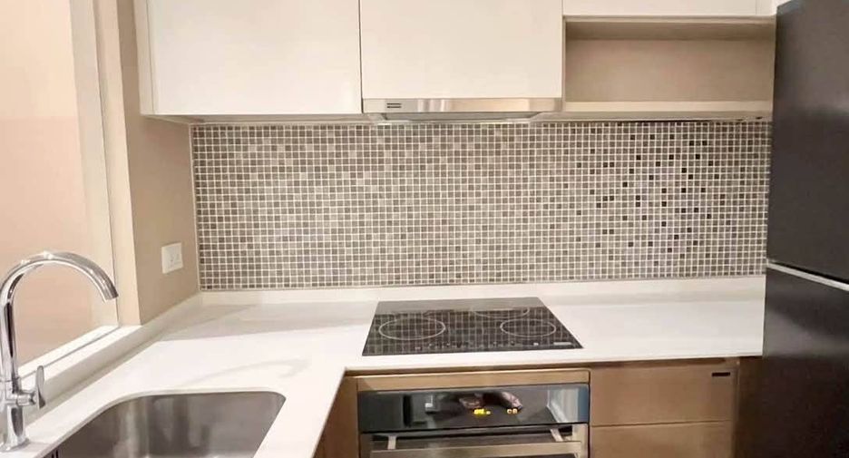 For rent 2 bedrooms condo in Chatuchak, Bangkok