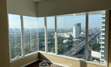 For rent 2 bedrooms condo in Chatuchak, Bangkok