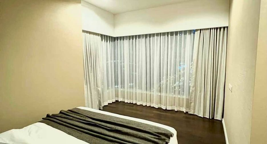 For rent 2 bedrooms condo in Chatuchak, Bangkok