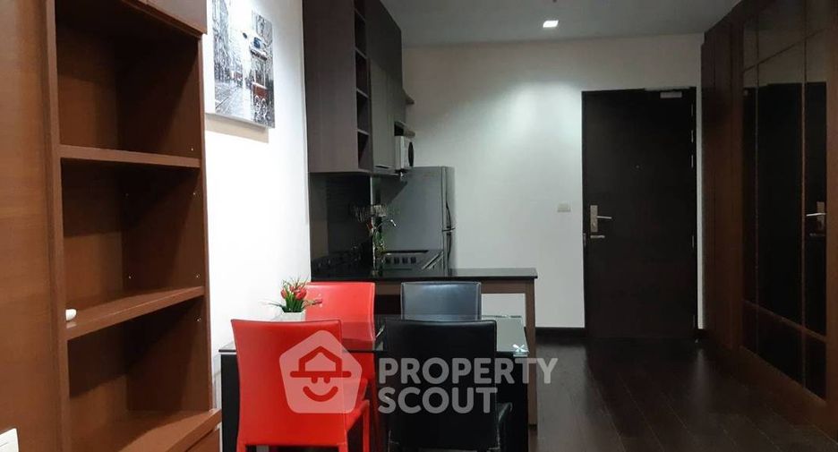 For rent 2 bedrooms condo in Ratchathewi, Bangkok