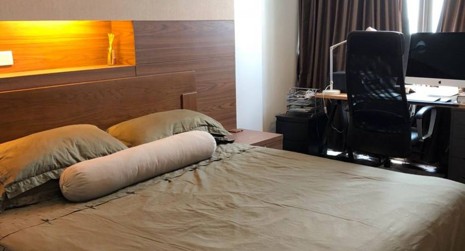 For rent 2 bedrooms condo in Ratchathewi, Bangkok