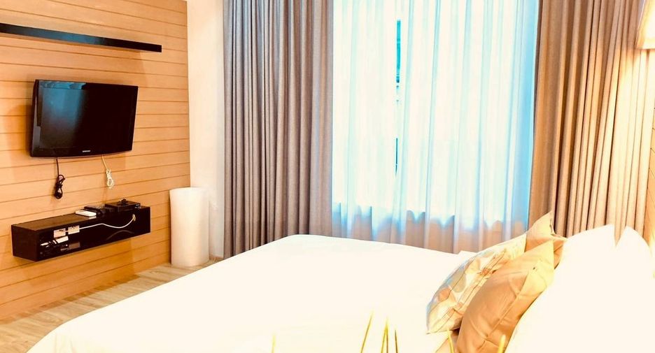 For rent 1 bed condo in Khlong Toei, Bangkok