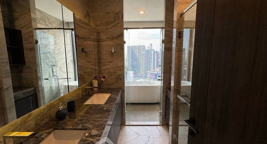 Wohnung zur Miete mit 3 Zimmer in Khlong Toei, Bangkok