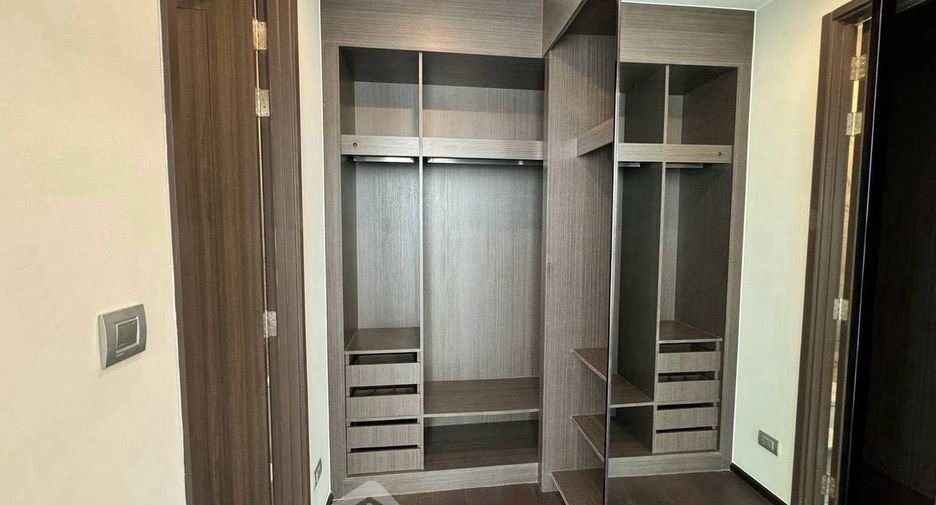 Wohnung zur Miete mit 3 Zimmer in Khlong Toei, Bangkok