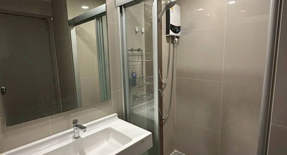 Wohnung zur Miete mit 1 Zimmer in Khlong San, Bangkok