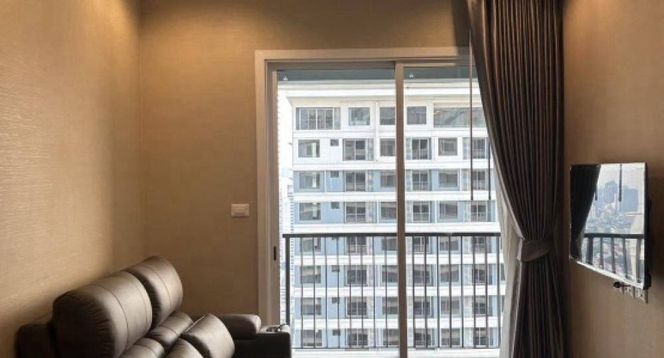 For rent 2 bedrooms condo in Chatuchak, Bangkok