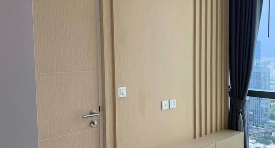 Wohnung zur Miete mit 1 Zimmer in Pathum Wan, Bangkok