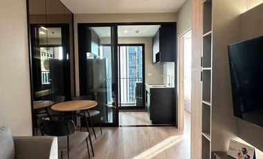 Wohnung zur Miete mit 1 Zimmer in Huai Khwang, Bangkok