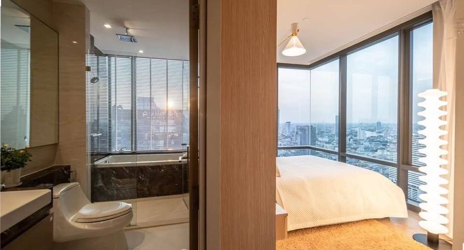 For rent 2 bedrooms condo in Bang Rak, Bangkok